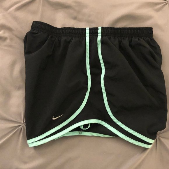 Nike Running Shorts HAUL - Picture 7 of 9